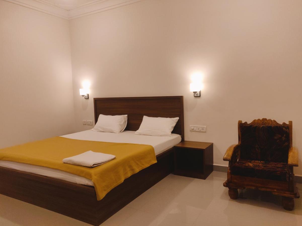 Morjim Sunset Hotel Room photo