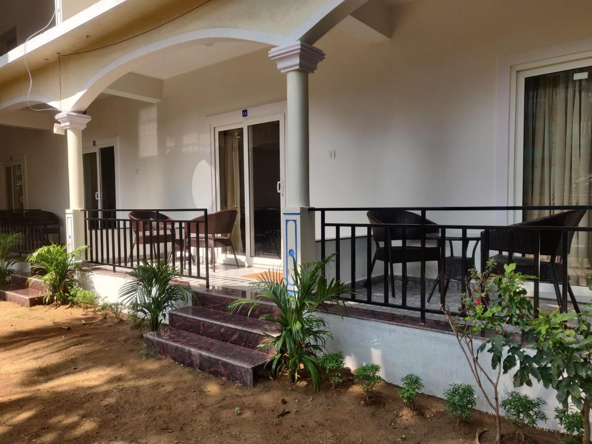 Morjim Sunset Hotel Exterior photo