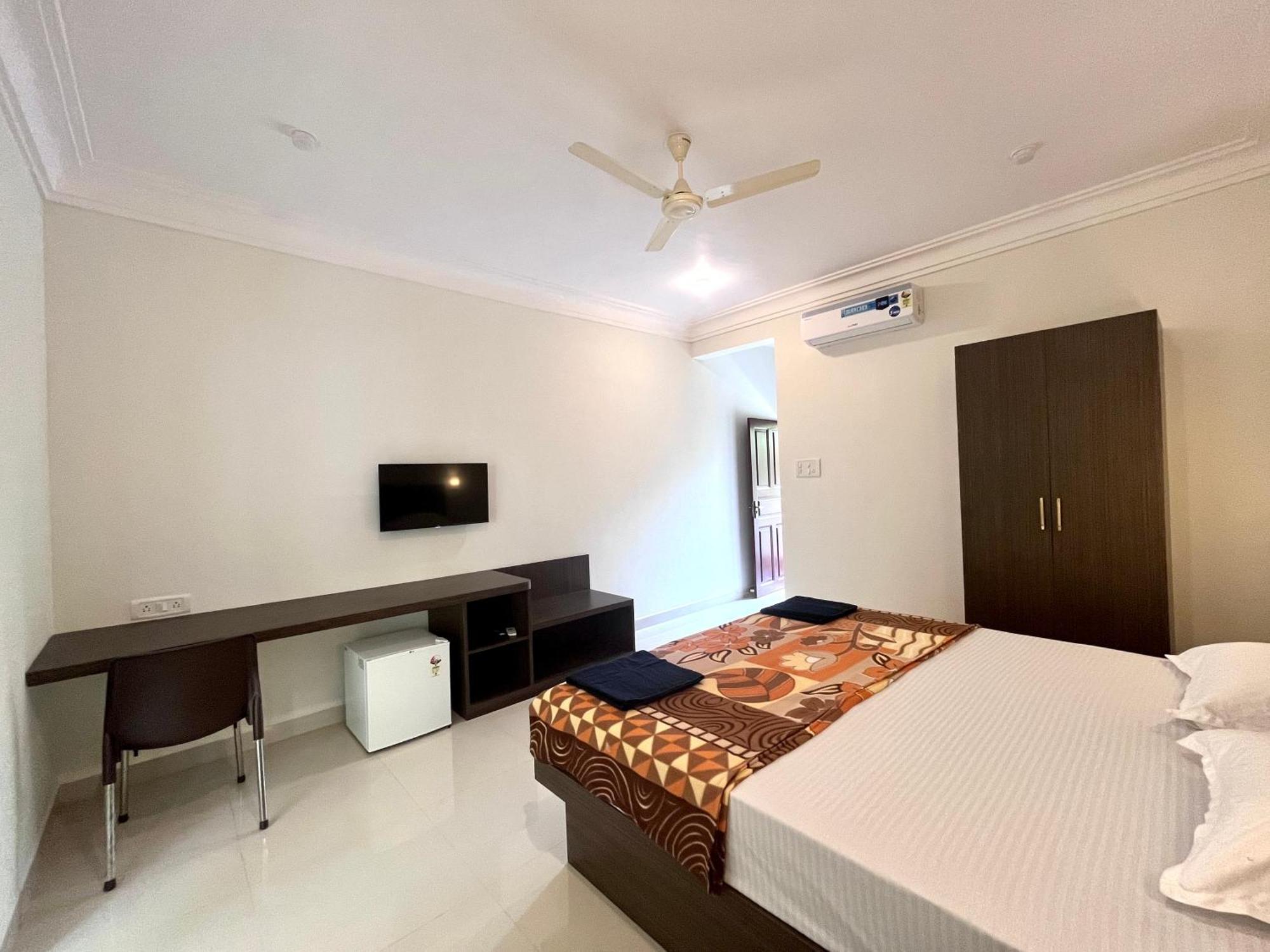 Morjim Sunset Hotel Exterior photo